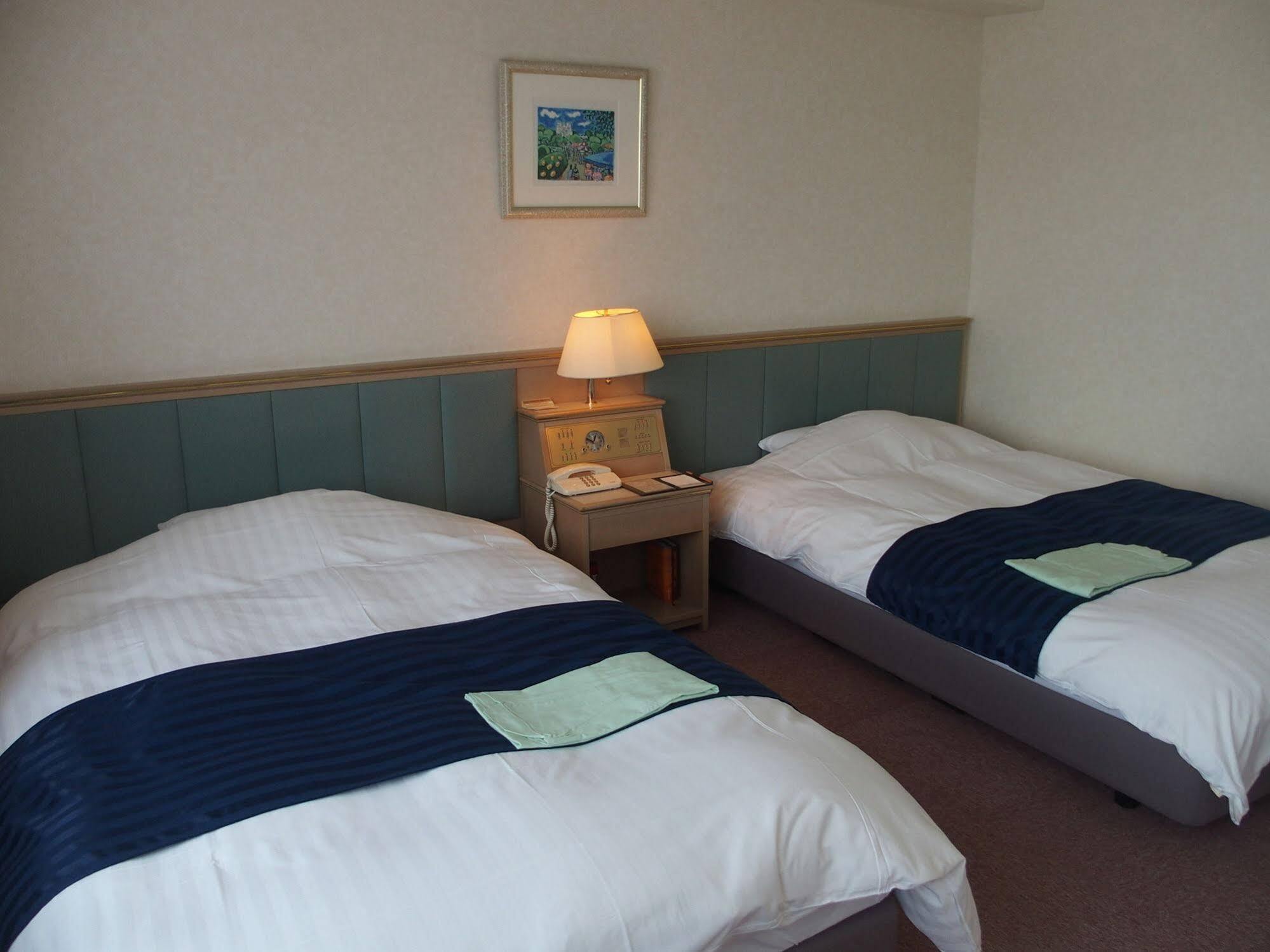 Hotel Livemax Budget Kagoshima Exterior photo